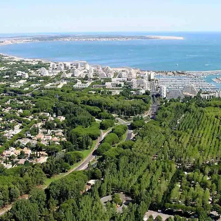 Motte - Parking - - Port -centre