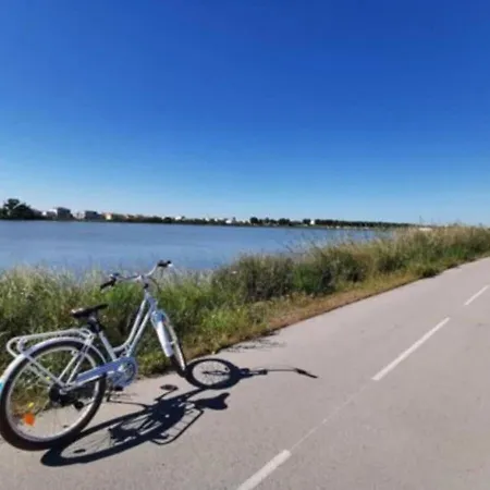 Motte - Parking - - Port -centre La Grande-Motte